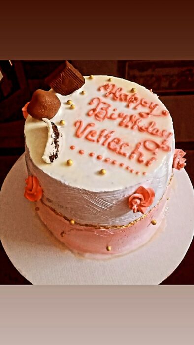 Home cakes.